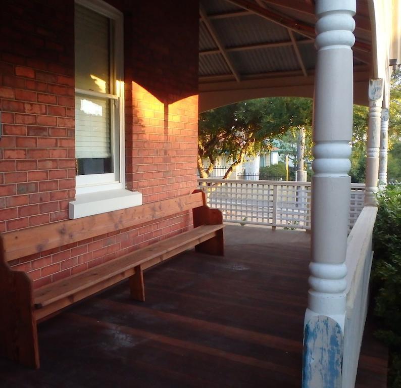 Hamptons Inn Bed & Breakfast Fremantle Exterior photo