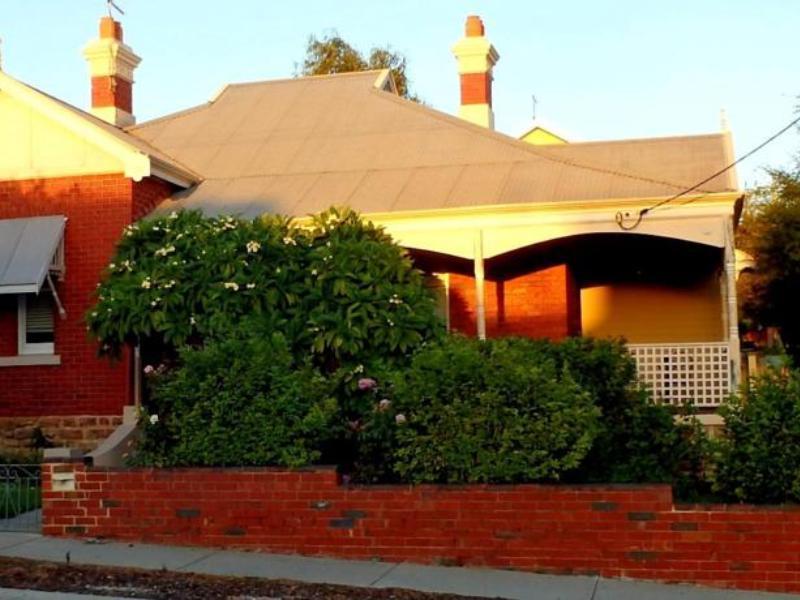 Hamptons Inn Bed & Breakfast Fremantle Exterior photo