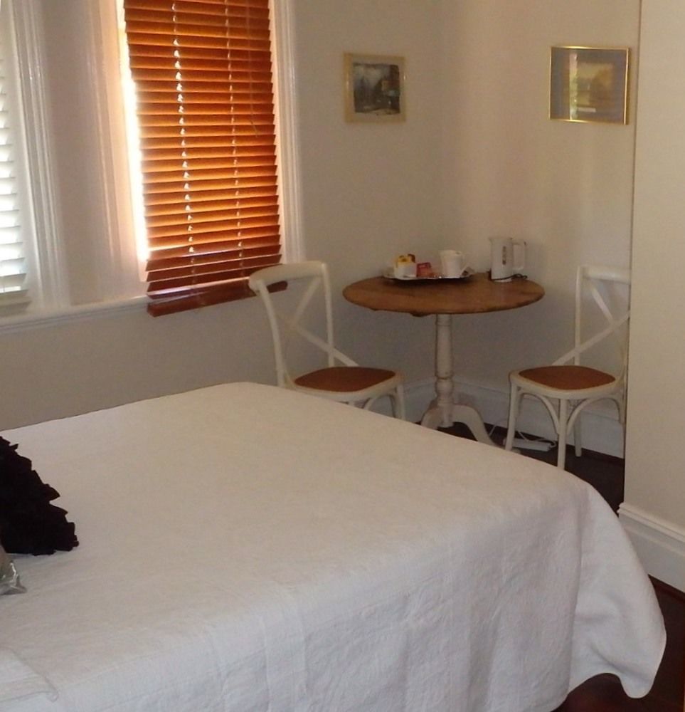 Hamptons Inn Bed & Breakfast Fremantle Exterior photo