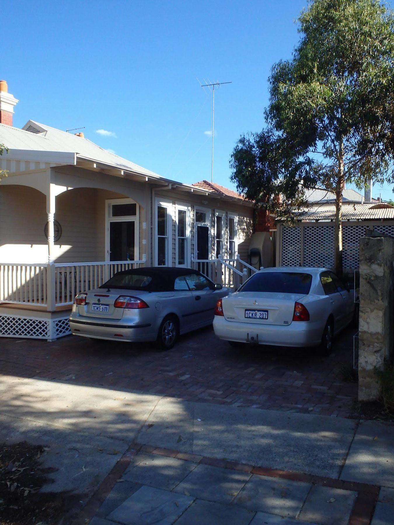 Hamptons Inn Bed & Breakfast Fremantle Exterior photo